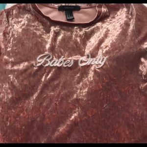 “Babes only” t shirt